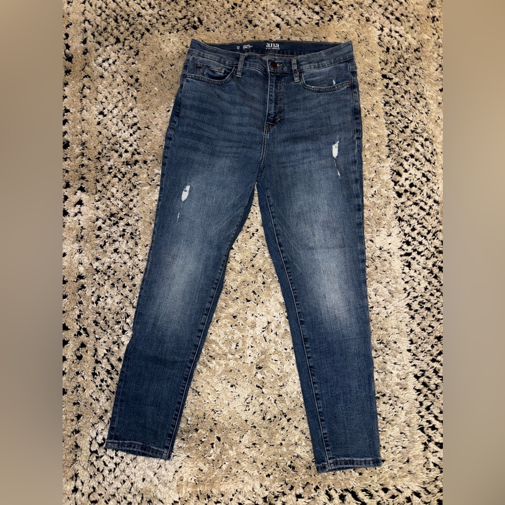 a.n.a Women's Distressed Blue Skinny Jeans